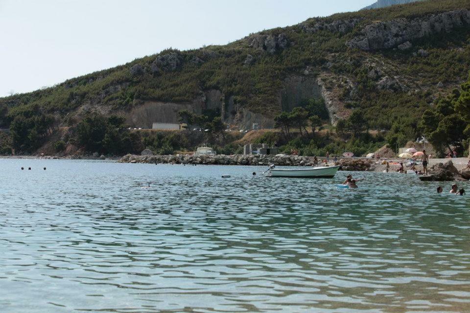 Beach House Medici Mimice Buitenkant foto